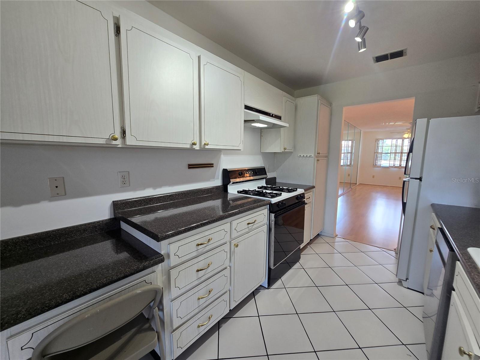 TERRACE PARK OF FIVE TOWNS - Residential