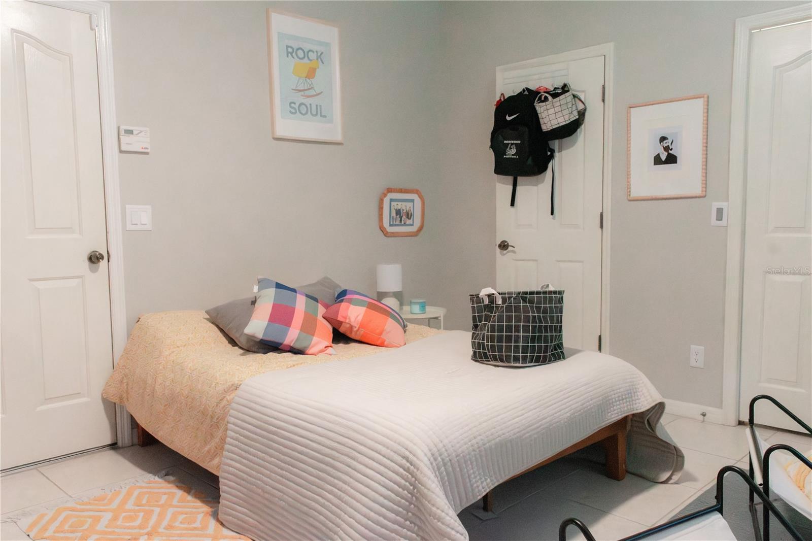 BAYSHORE POINTE TWNHM PH 2 - Residential Lease