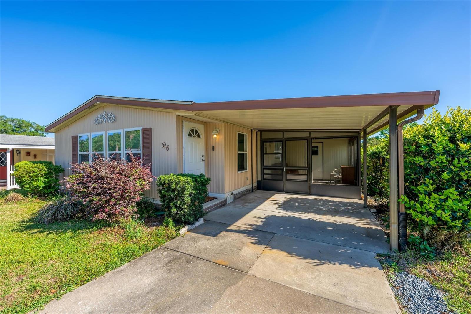 LADY LAKE ORANGE BLOSSOM GARDENS UNIT 06 - Residential