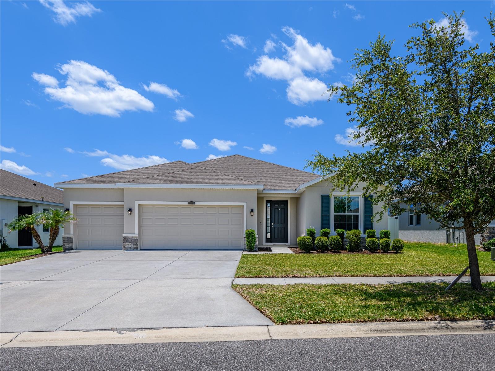 SILVERADO RANCH - Residential