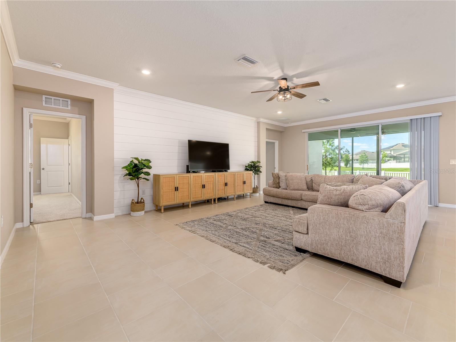 SILVERADO RANCH - Residential