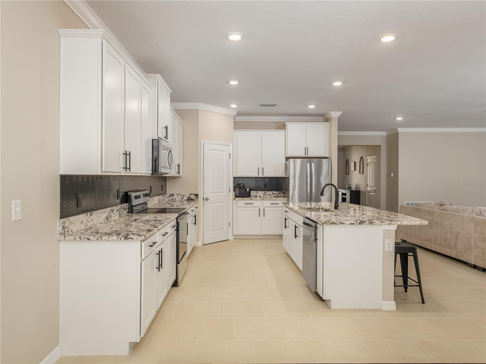 SILVERADO RANCH - Residential