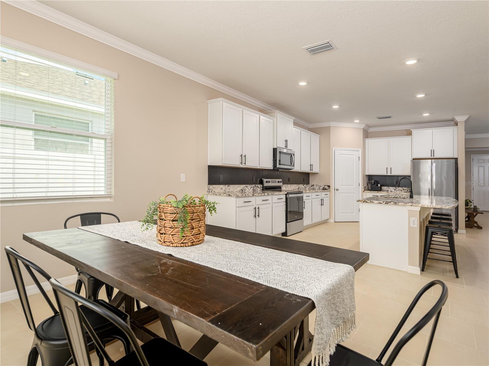 SILVERADO RANCH - Residential