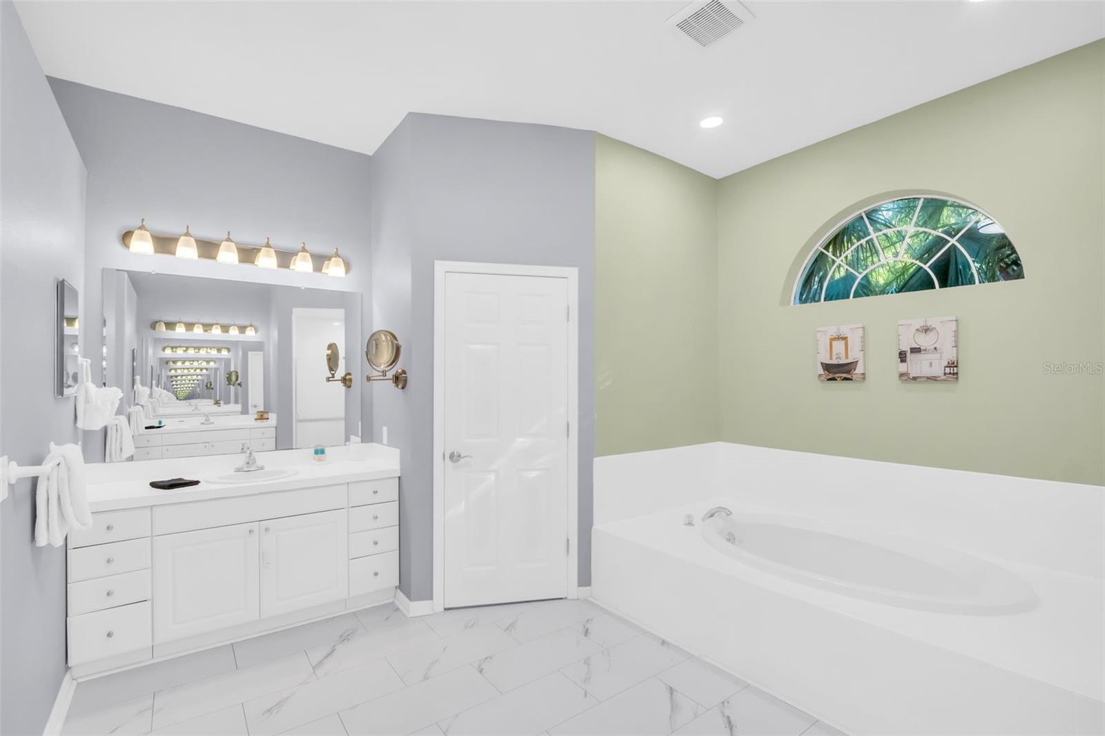 KERSEY GROVES 1ST ADD - Residential