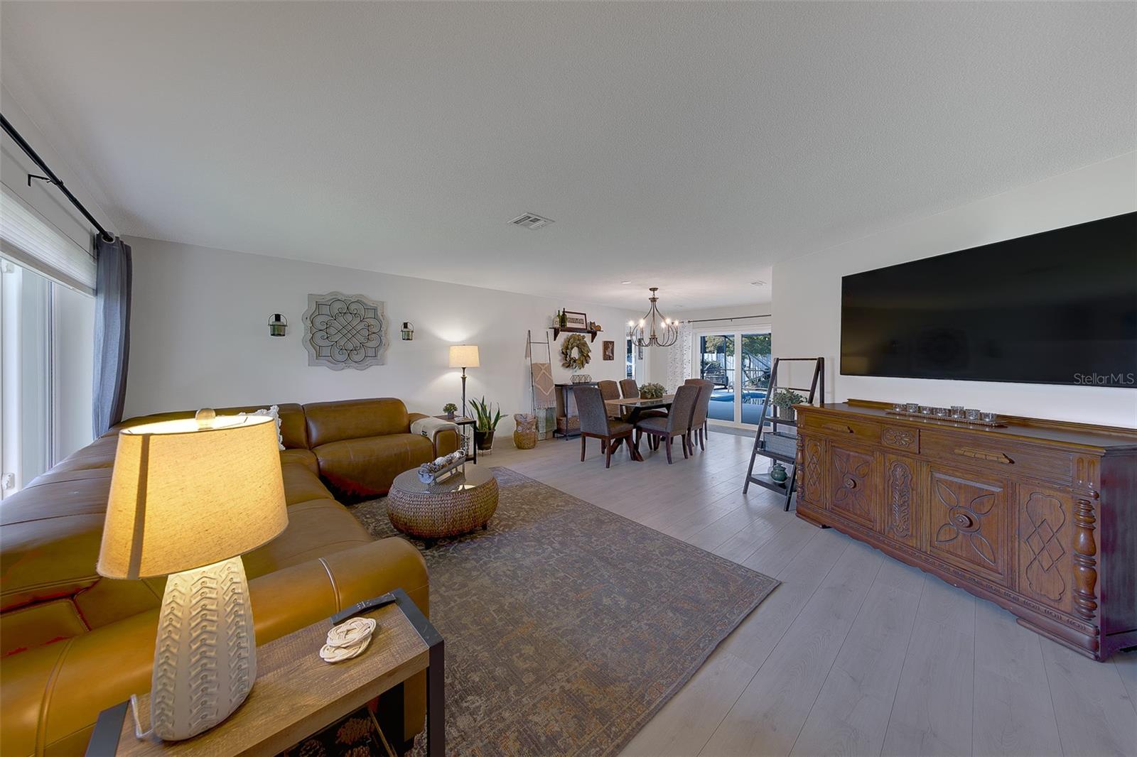 URBAN LAKE ESTATES 2ND ADD - Residential