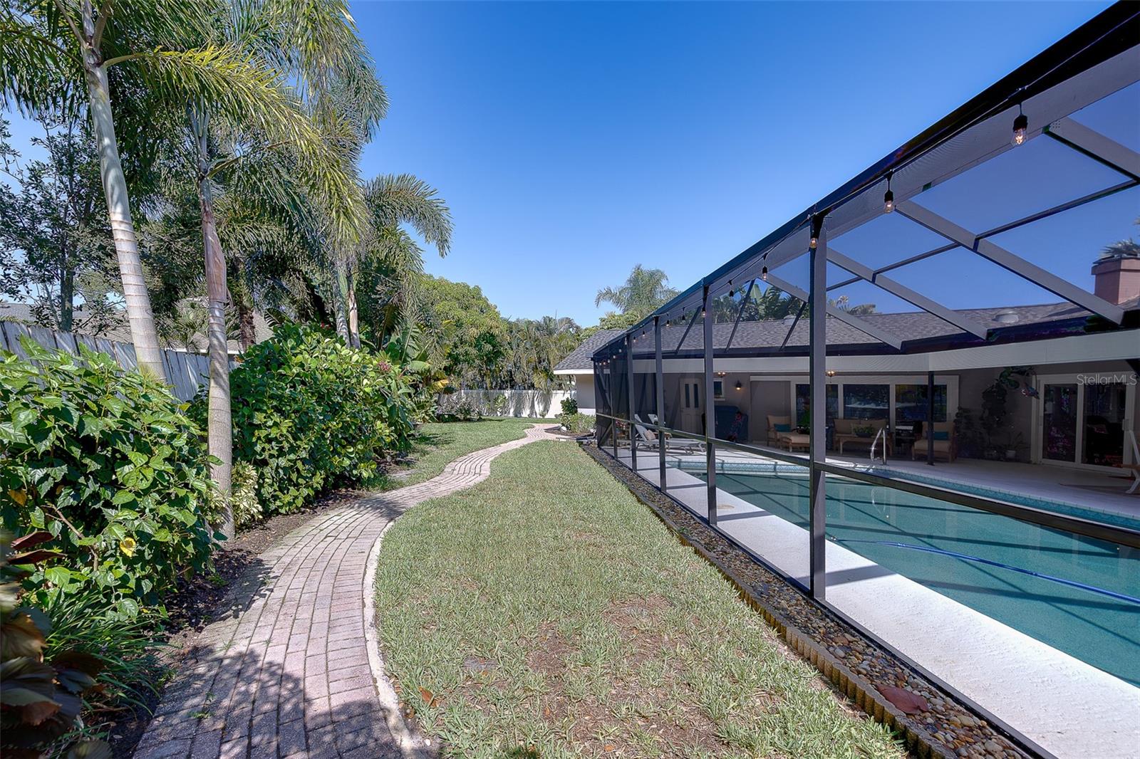 URBAN LAKE ESTATES 2ND ADD - Residential