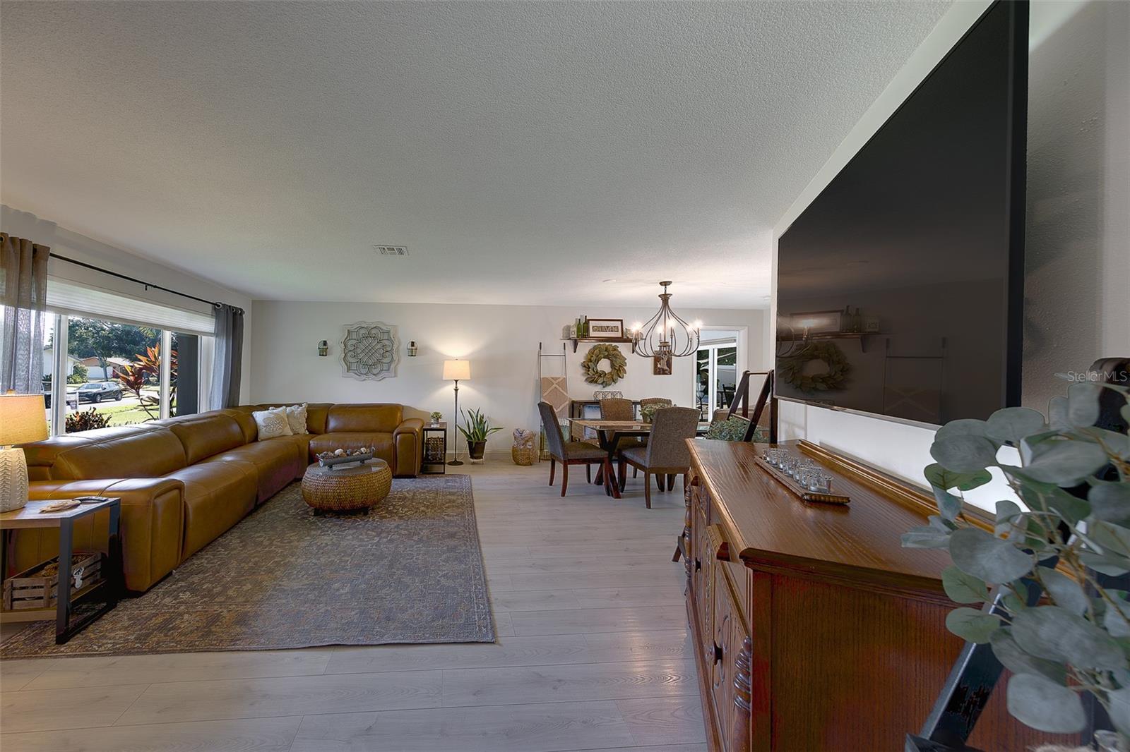 URBAN LAKE ESTATES 2ND ADD - Residential