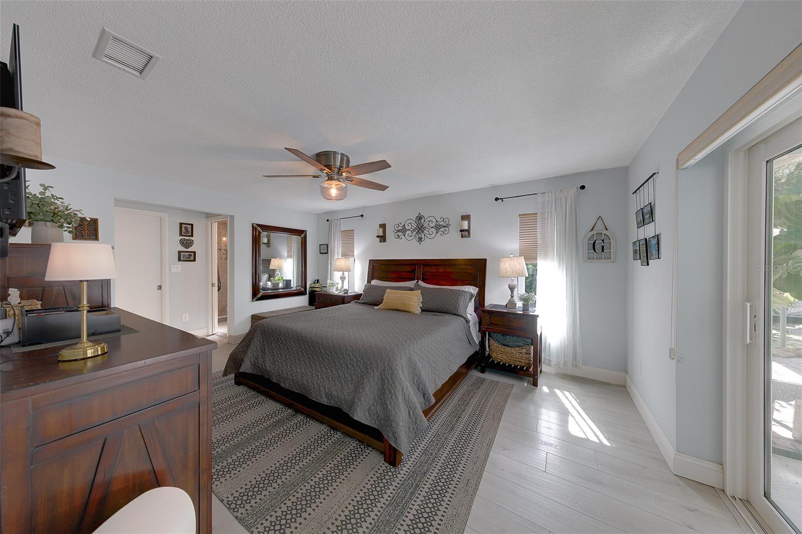 URBAN LAKE ESTATES 2ND ADD - Residential