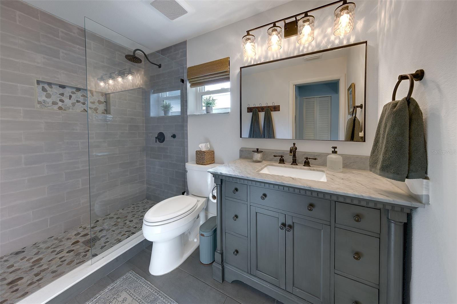 URBAN LAKE ESTATES 2ND ADD - Residential