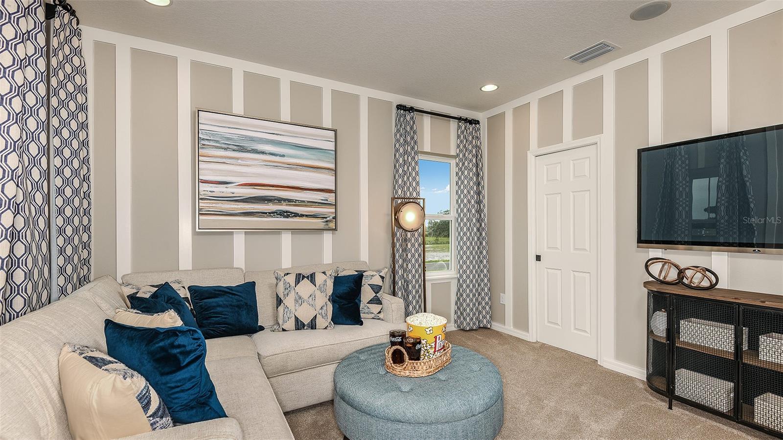 EAVES BEND AT ARTISAN LAKES - Residential