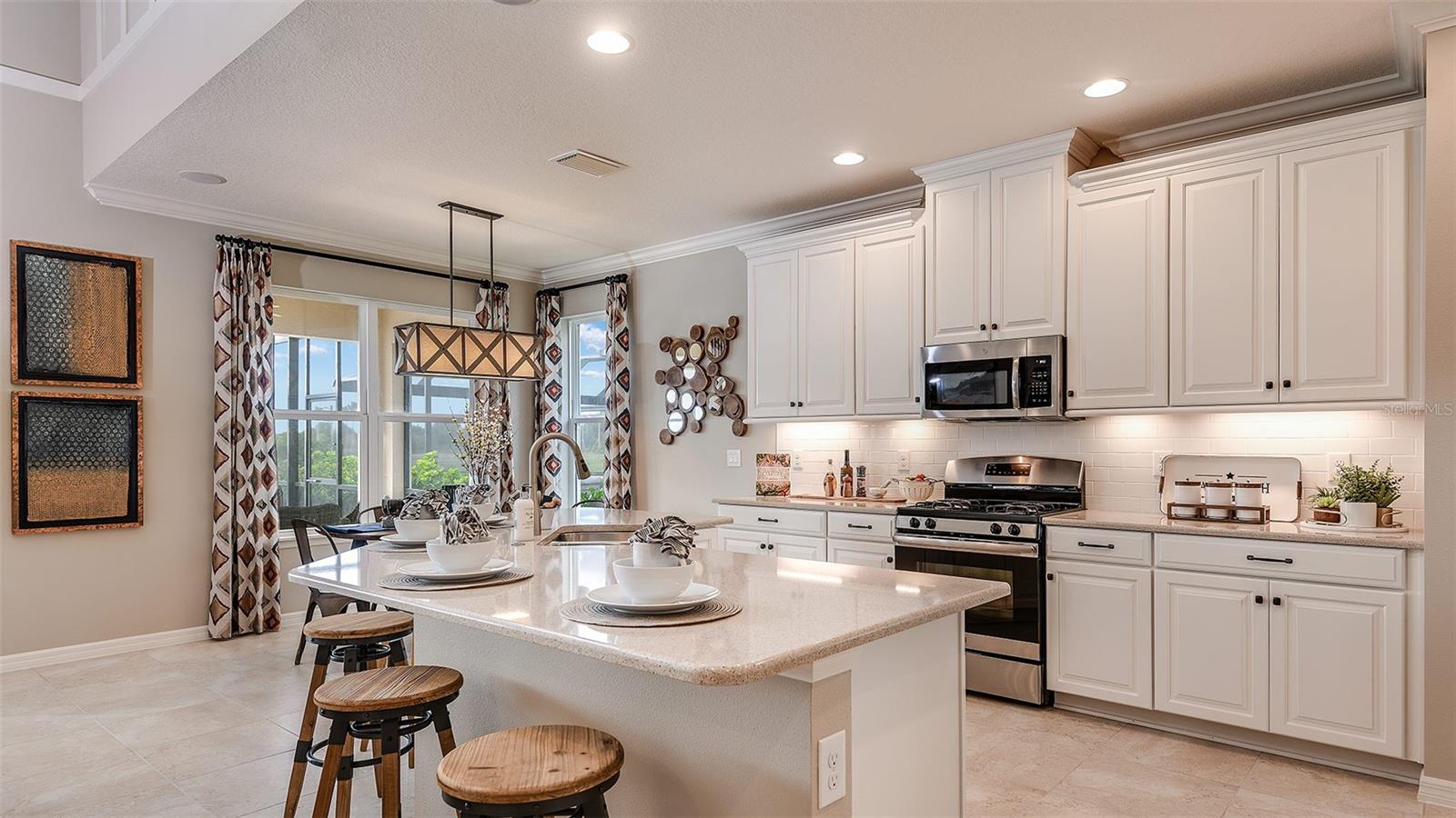 EAVES BEND AT ARTISAN LAKES - Residential