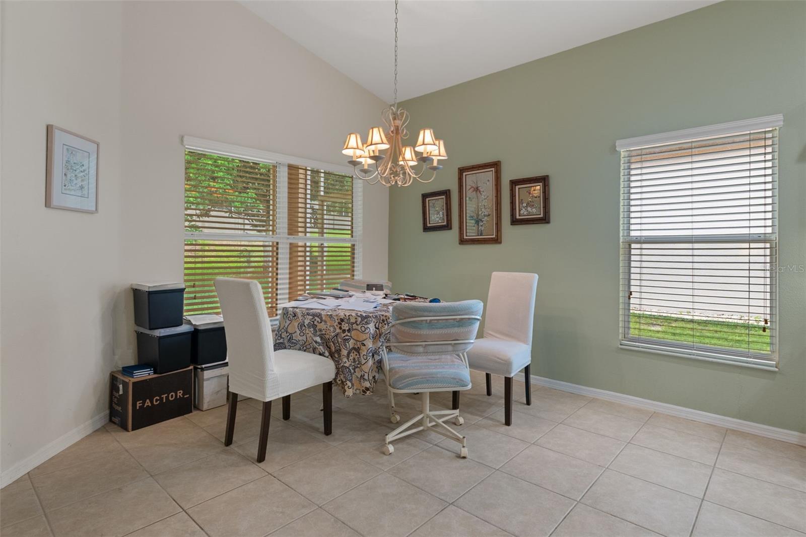 WOODVIEW VILLAS 02 - Residential