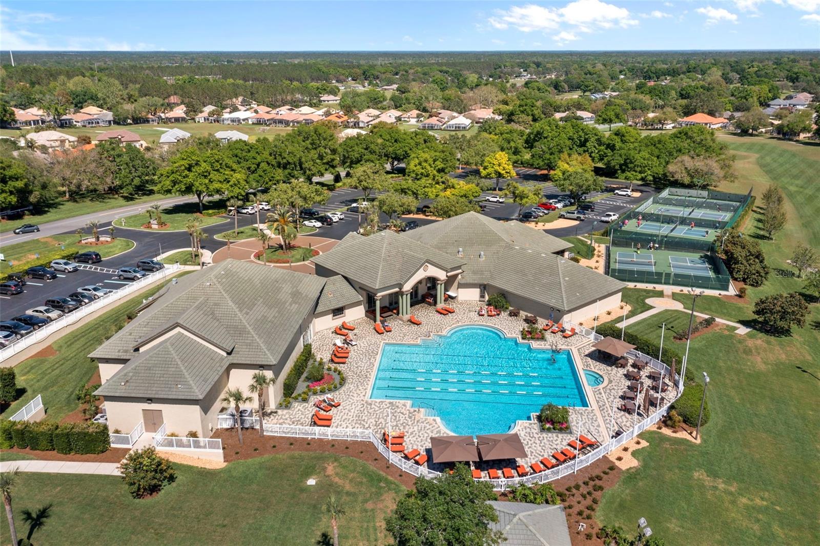 WOODVIEW VILLAS 02 - Residential