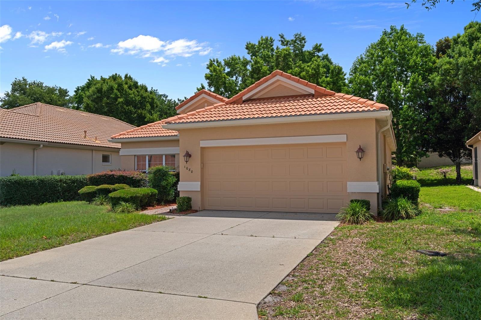 WOODVIEW VILLAS 02 - Residential