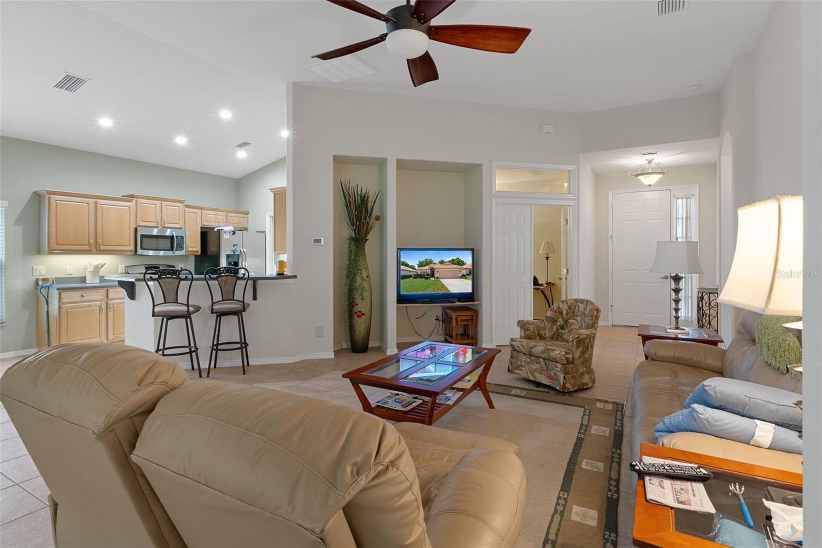 WOODVIEW VILLAS 02 - Residential