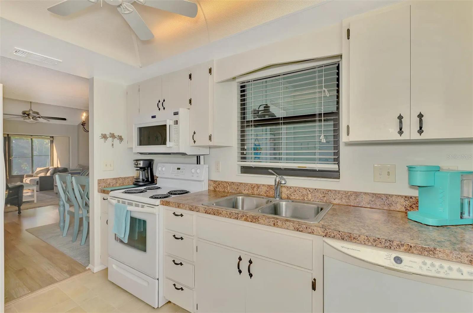 VILLAGE AT WILDFLOWER CC PH 04 B - Residential