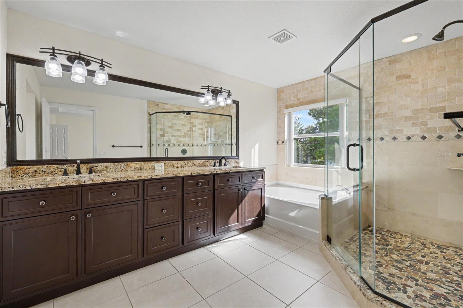 SADDLE CREEK PH 01 - Residential