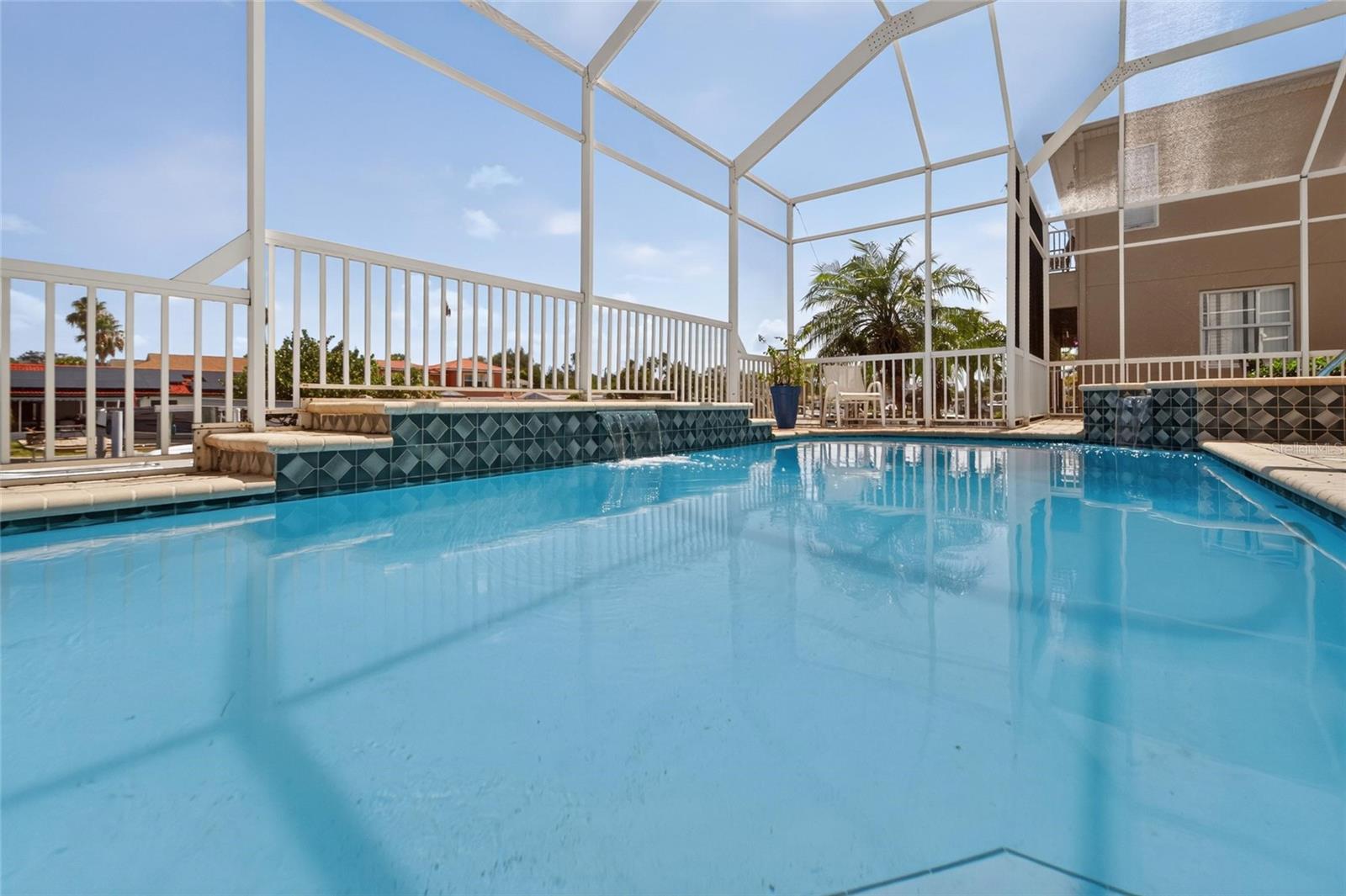 WHITCOMB POINT - Residential