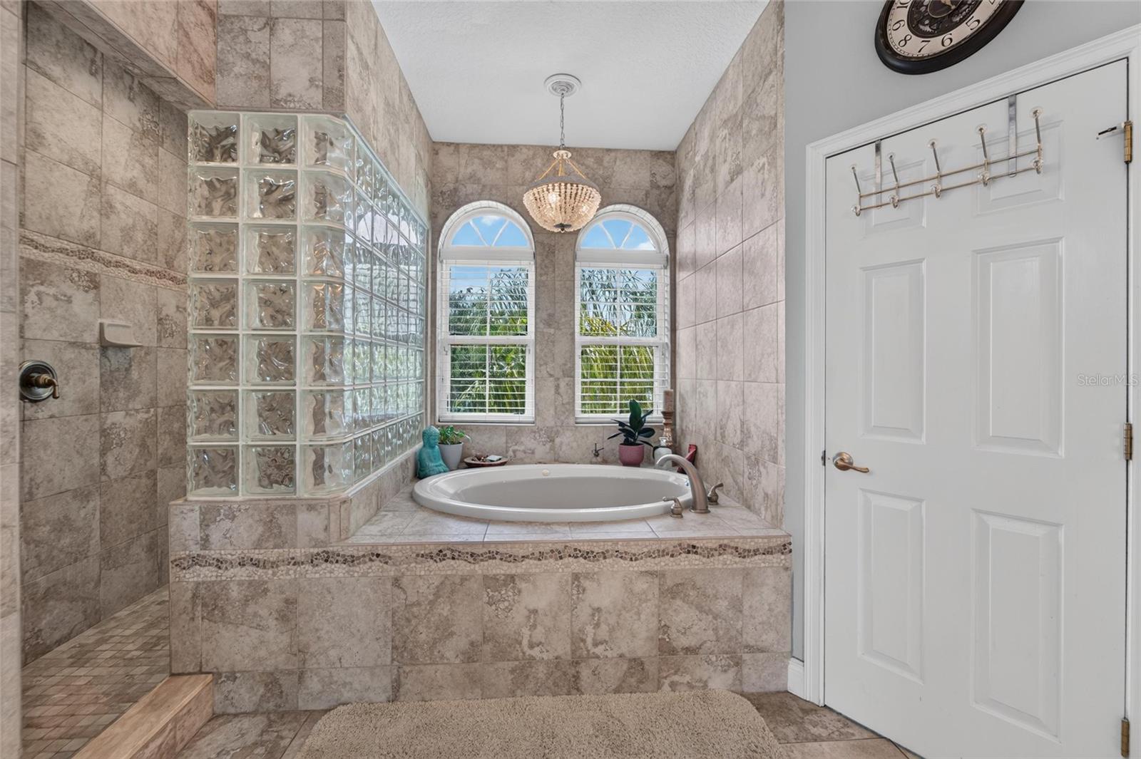 WHITCOMB POINT - Residential