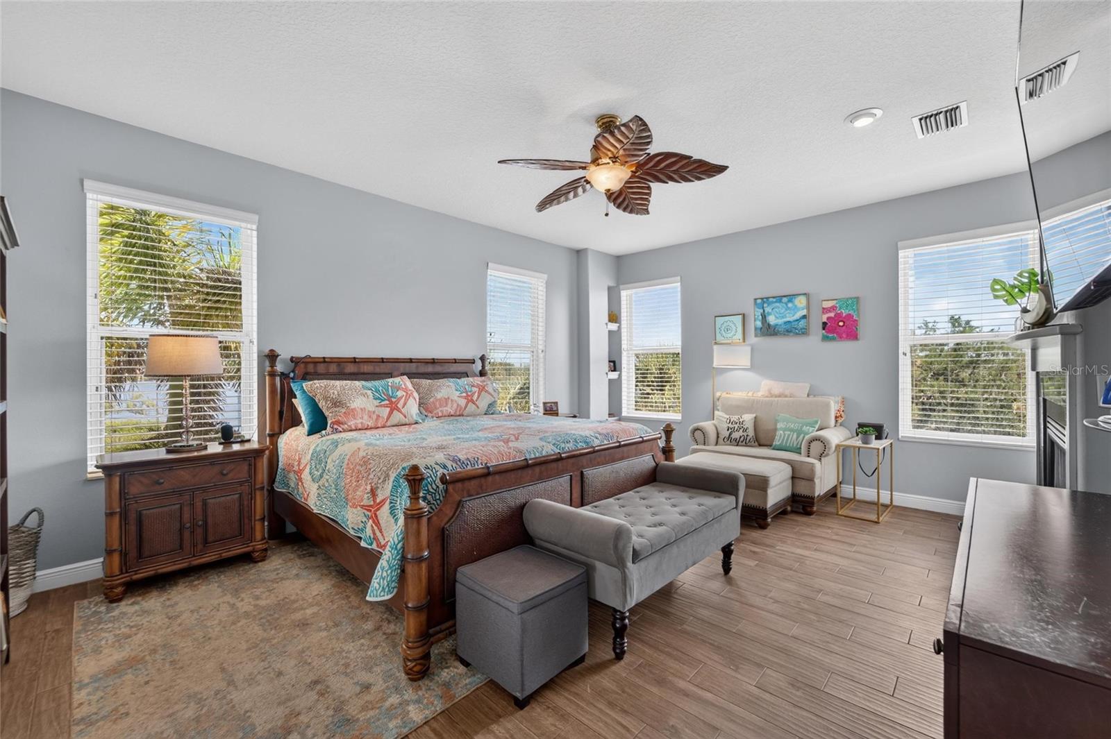 WHITCOMB POINT - Residential
