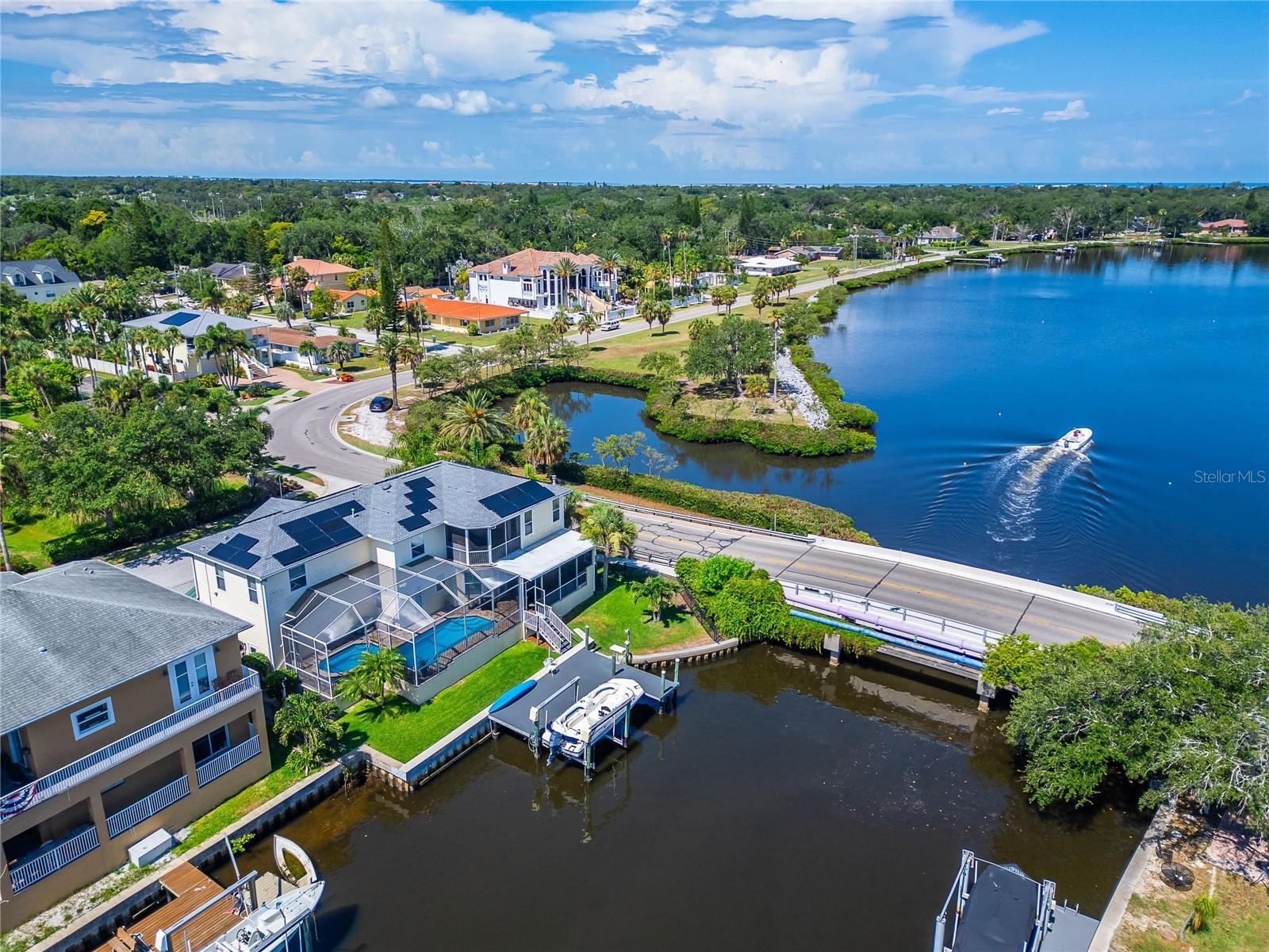 WHITCOMB POINT - Residential