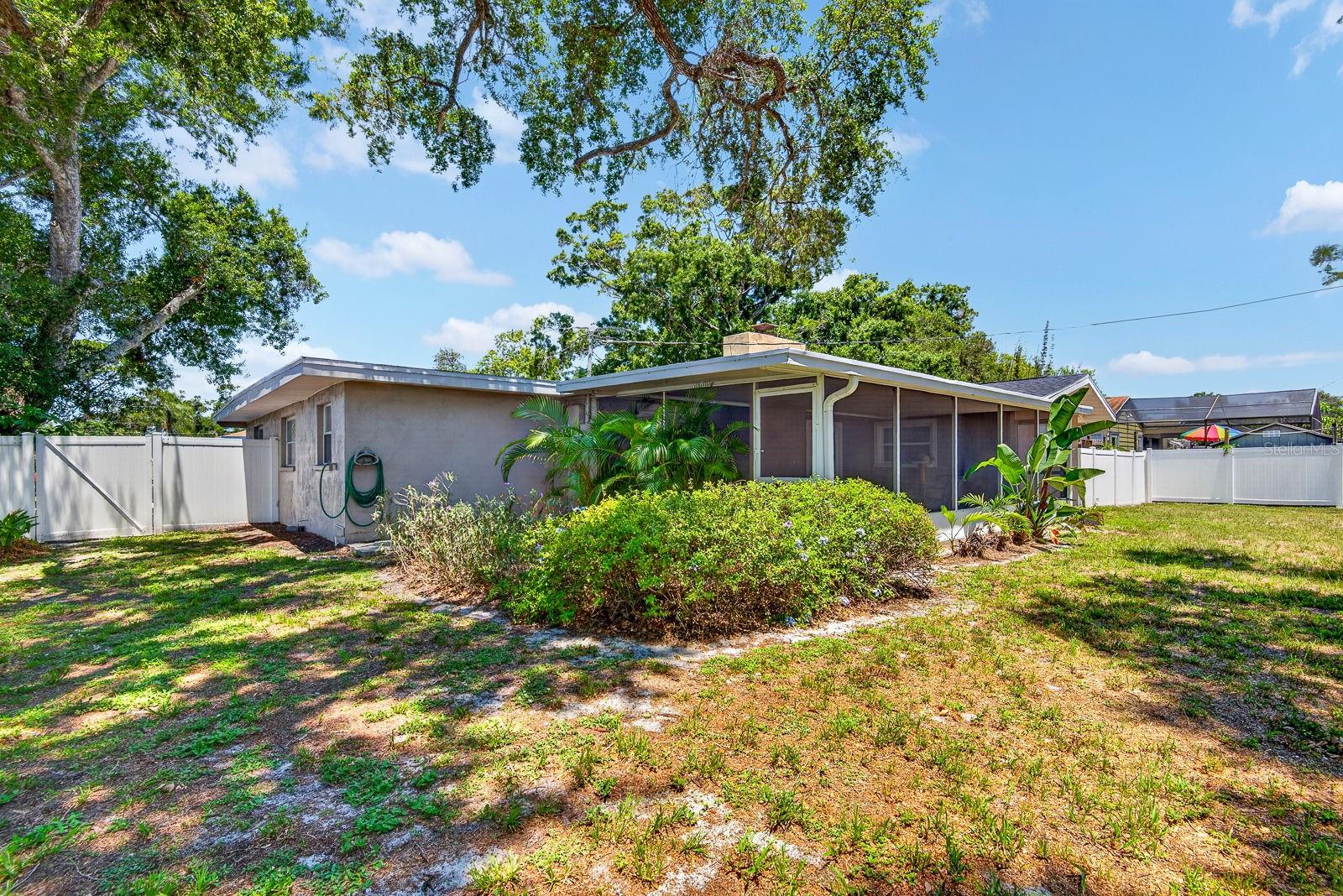 FLORAL PARK HOMESTEADS - Residential