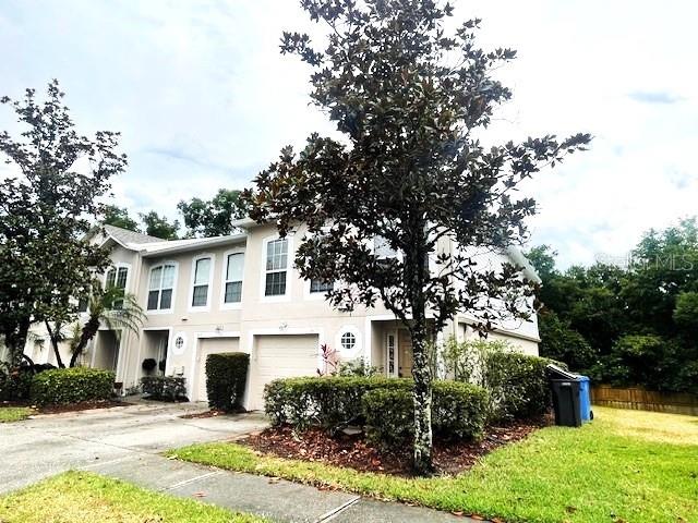 ASHBURN SQUARE TWNHMS - Residential