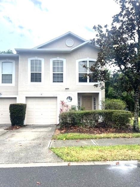 ASHBURN SQUARE TWNHMS - Residential