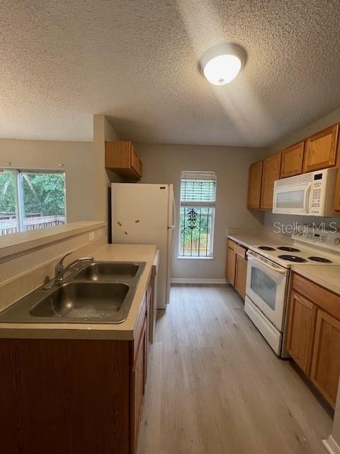 ASHBURN SQUARE TWNHMS - Residential