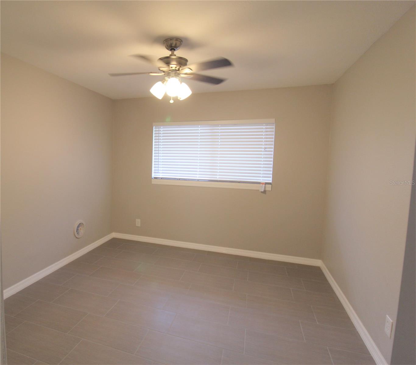 SOUTH GATE - Residential Lease
