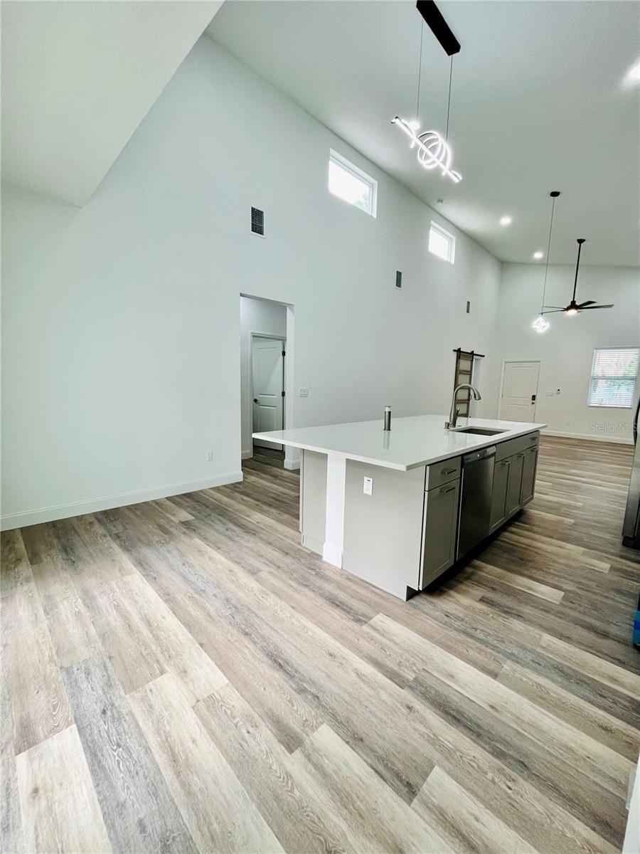 LAKEWOOD VILLAS - Residential
