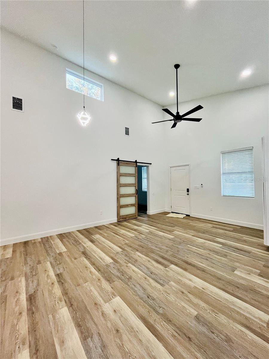 LAKEWOOD VILLAS - Residential