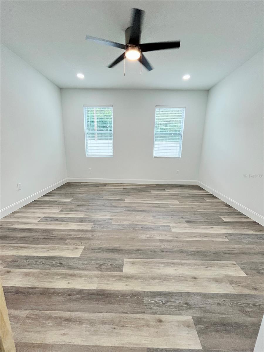 LAKEWOOD VILLAS - Residential