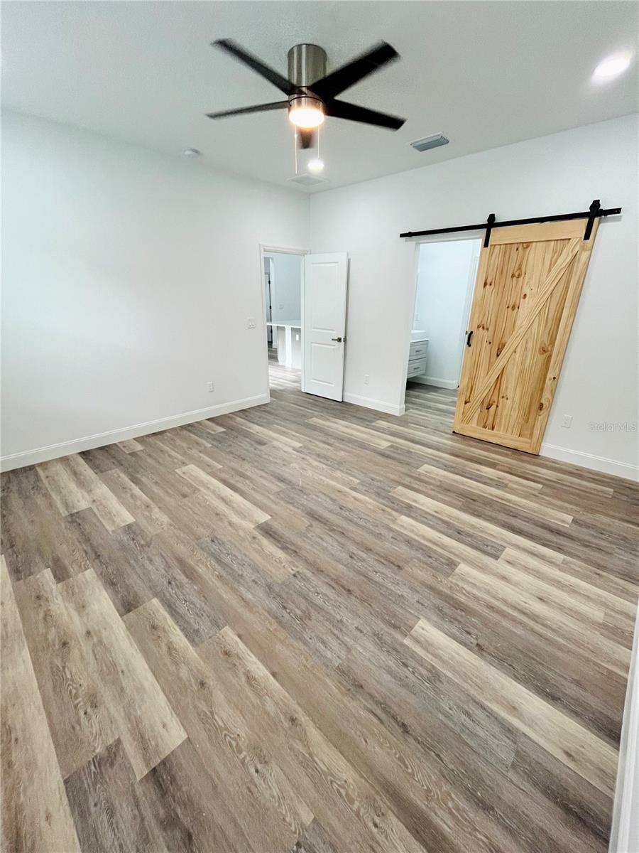 LAKEWOOD VILLAS - Residential