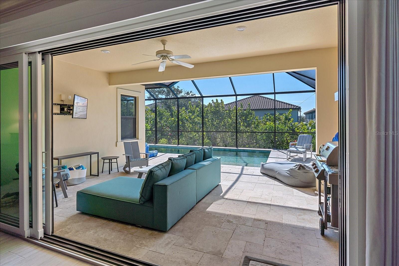SANCTUARY COVE - Residential