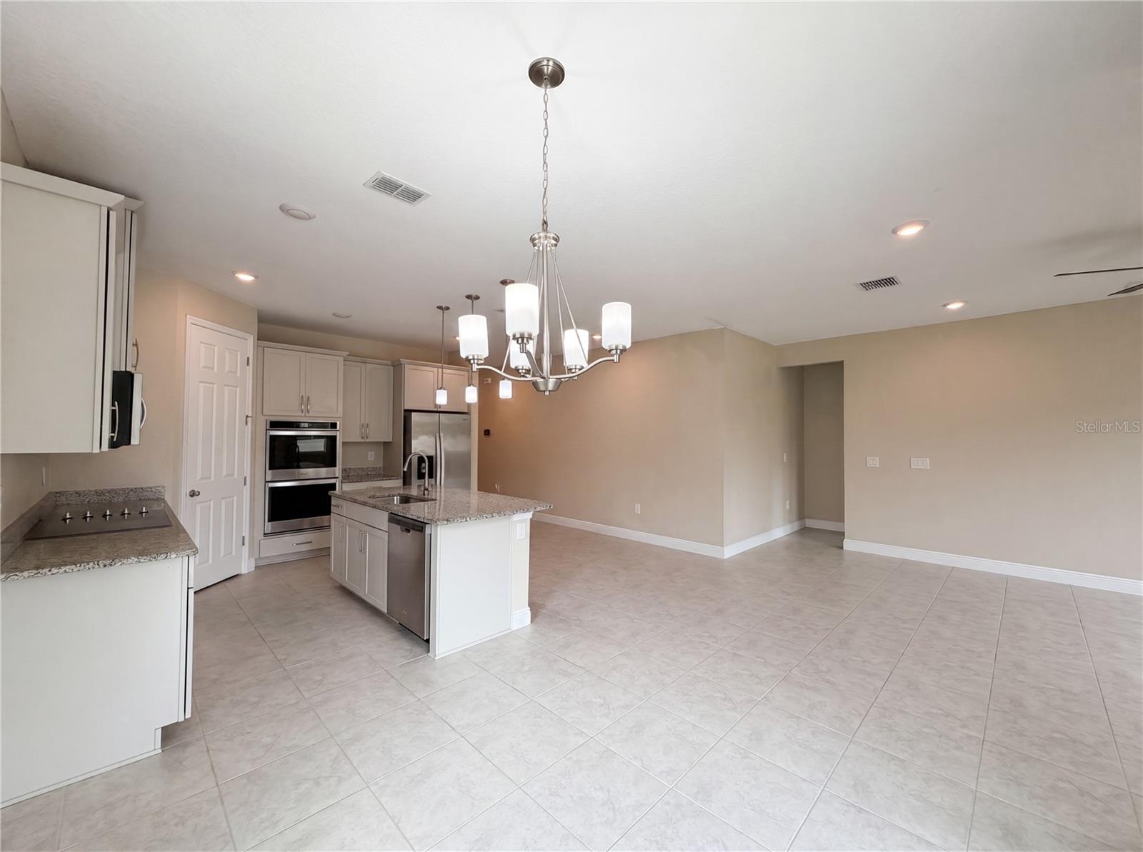 VENEZIA SOUTH - Residential