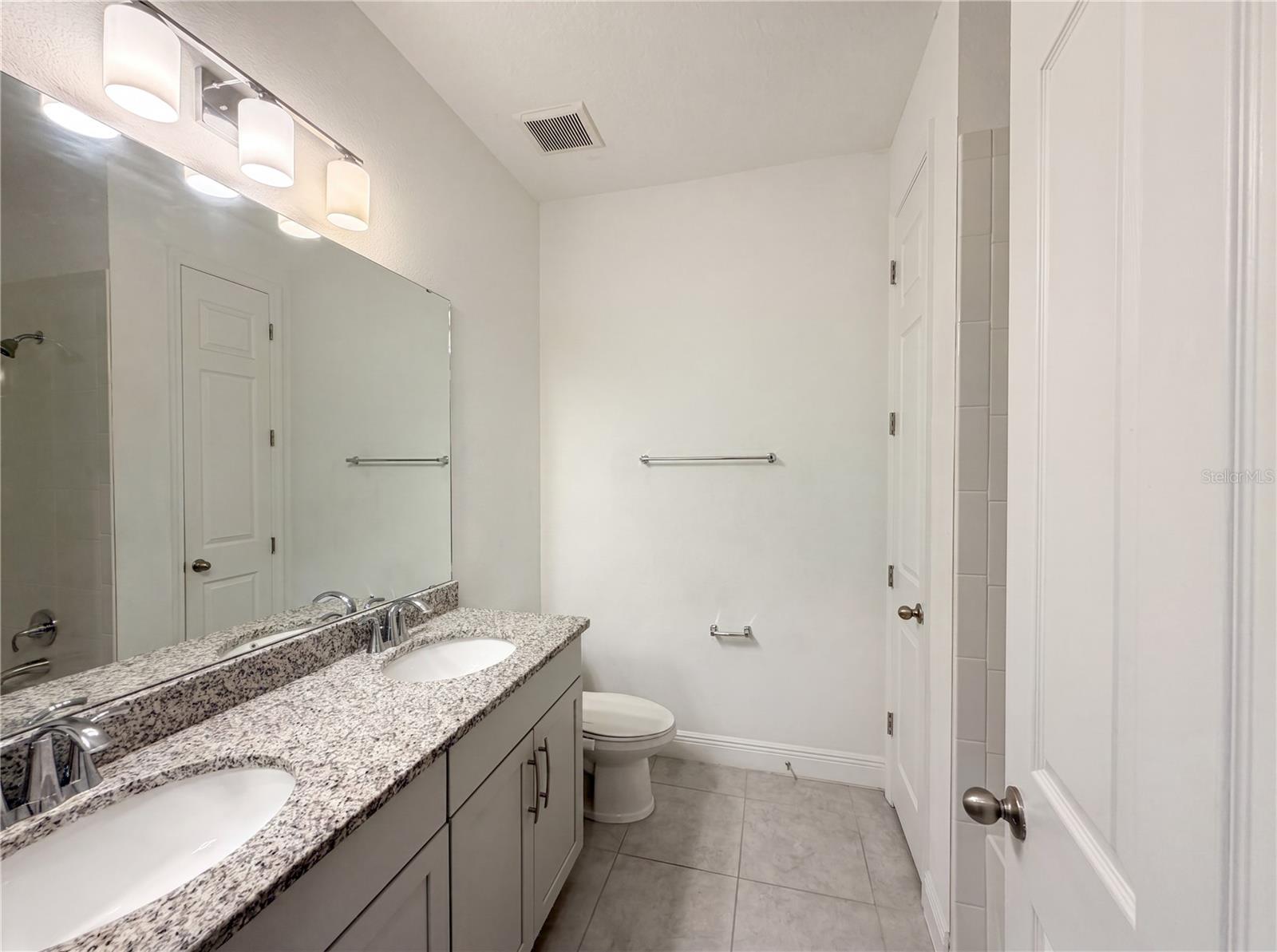 VENEZIA SOUTH - Residential