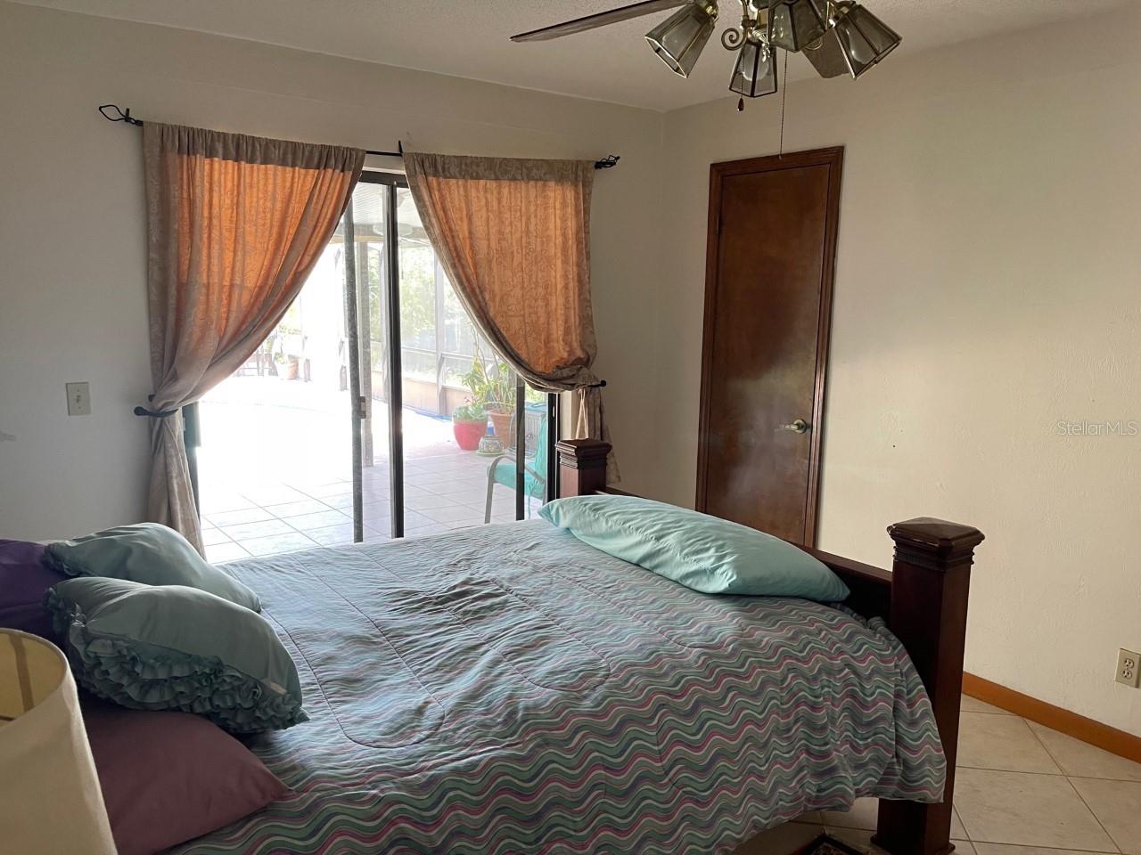 Florida Shores 01 - Residential