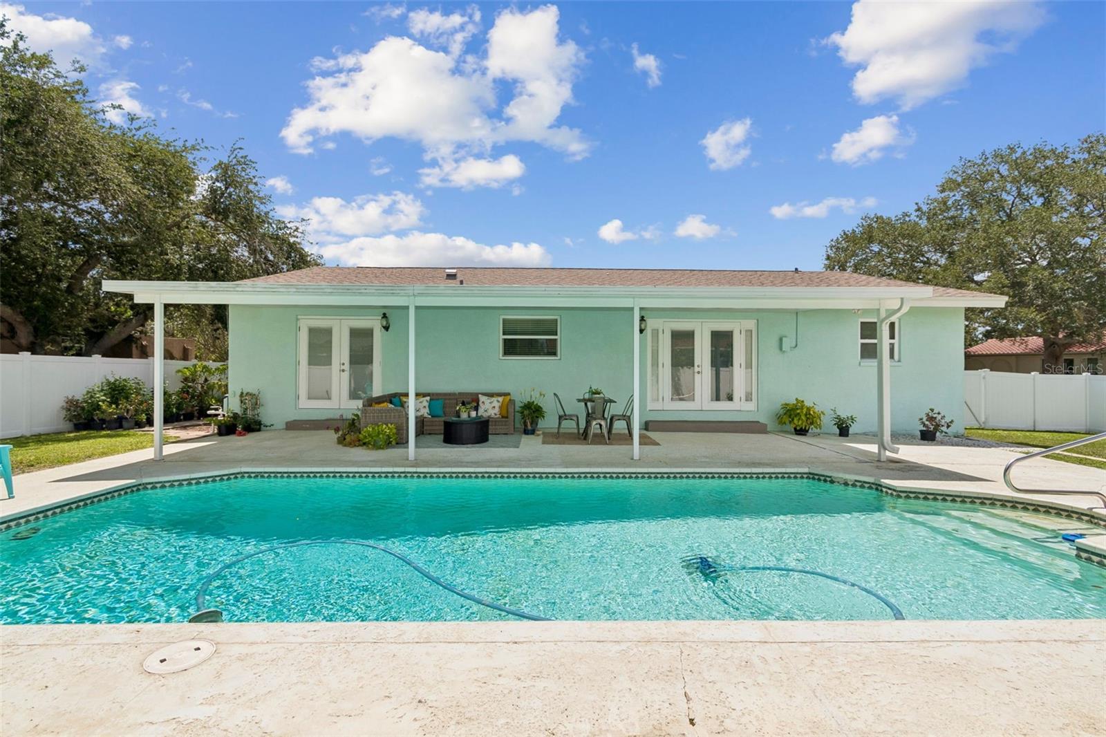 SHORE ACRES SEC TWIN LAKES AD - Residential