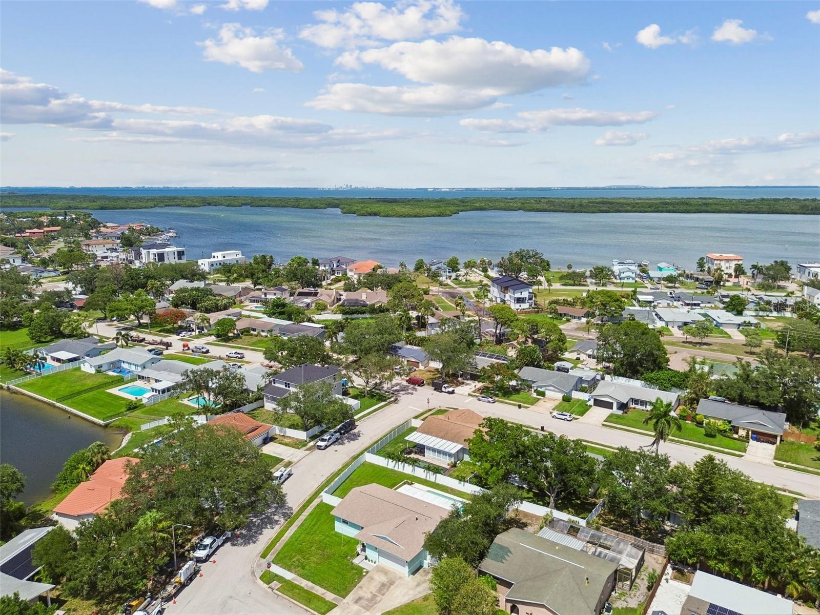 SHORE ACRES SEC TWIN LAKES AD - Residential
