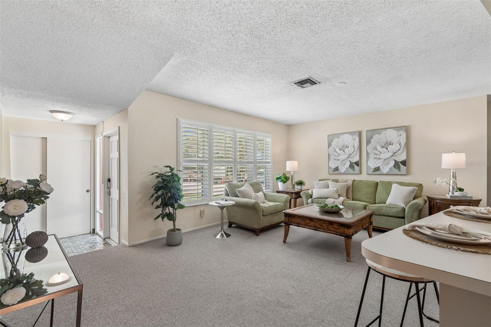 SHORE ACRES SEC TWIN LAKES AD - Residential