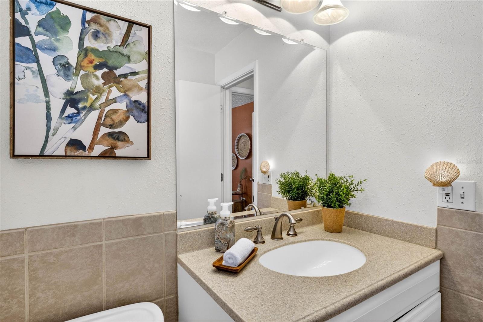 SHORE ACRES SEC TWIN LAKES AD - Residential
