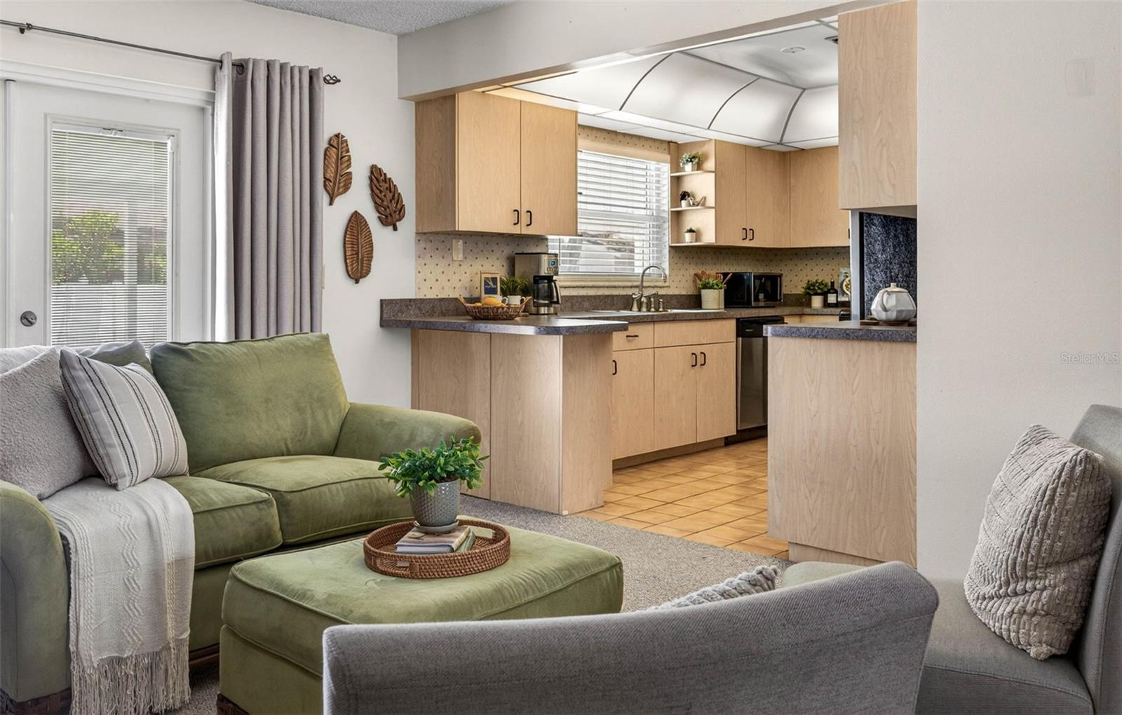SHORE ACRES SEC TWIN LAKES AD - Residential