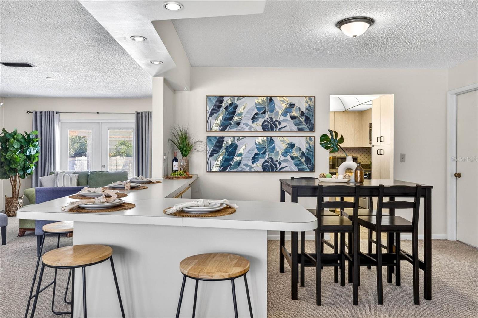 SHORE ACRES SEC TWIN LAKES AD - Residential