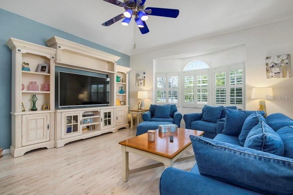 TOWNS-END SHORES - Residential