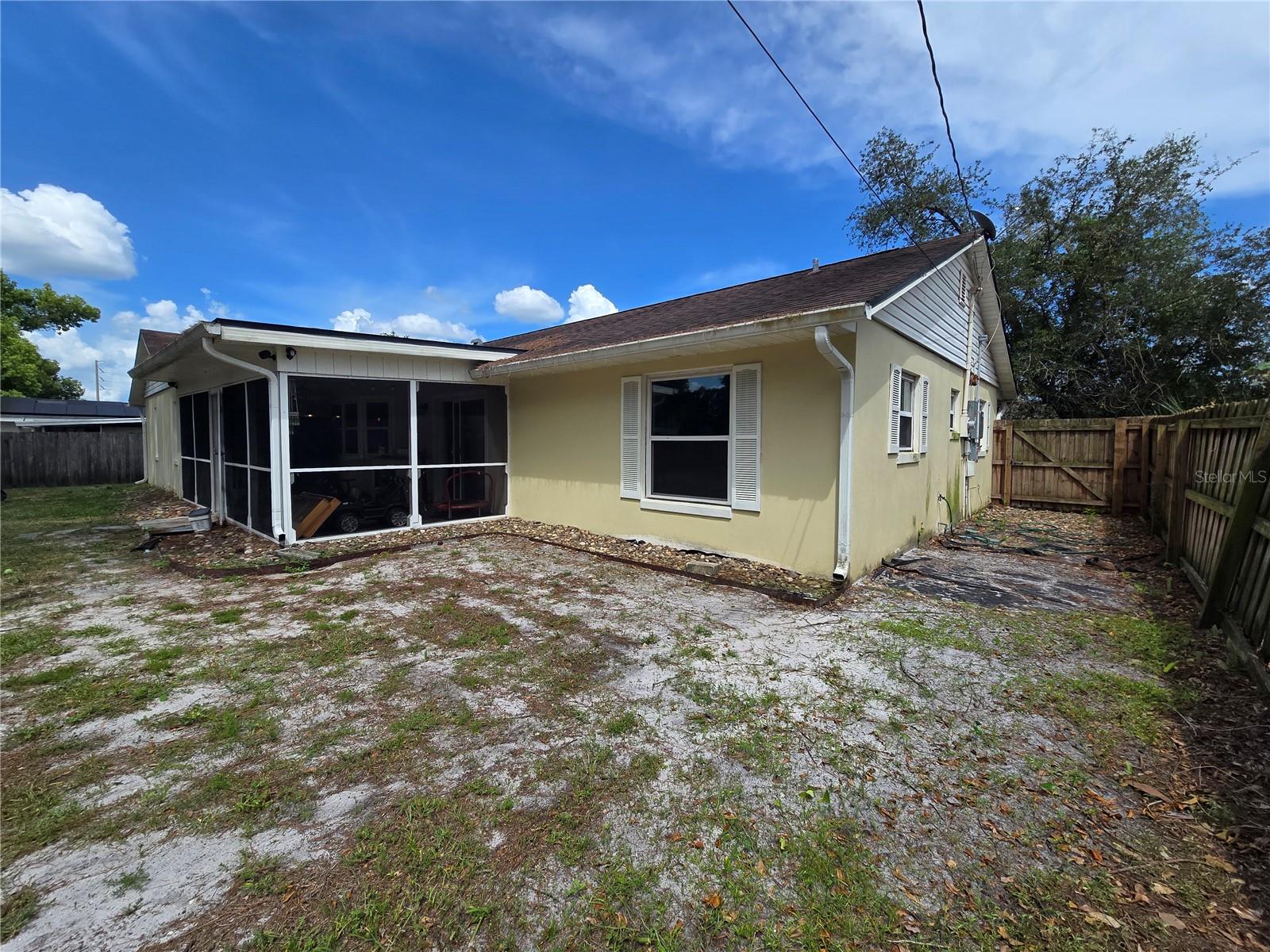 DELTONA LAKES UN 11 - Residential