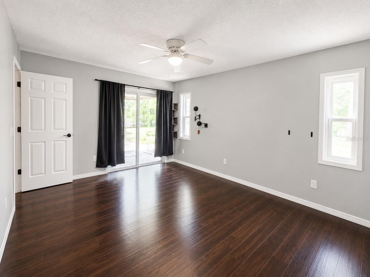 DELTONA LAKES UN 11 - Residential