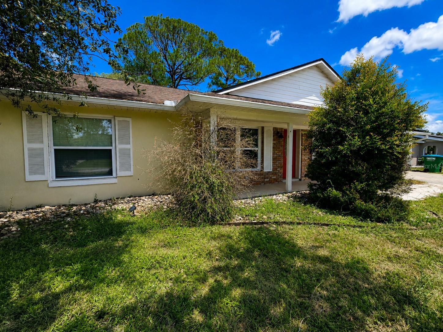 DELTONA LAKES UN 11 - Residential