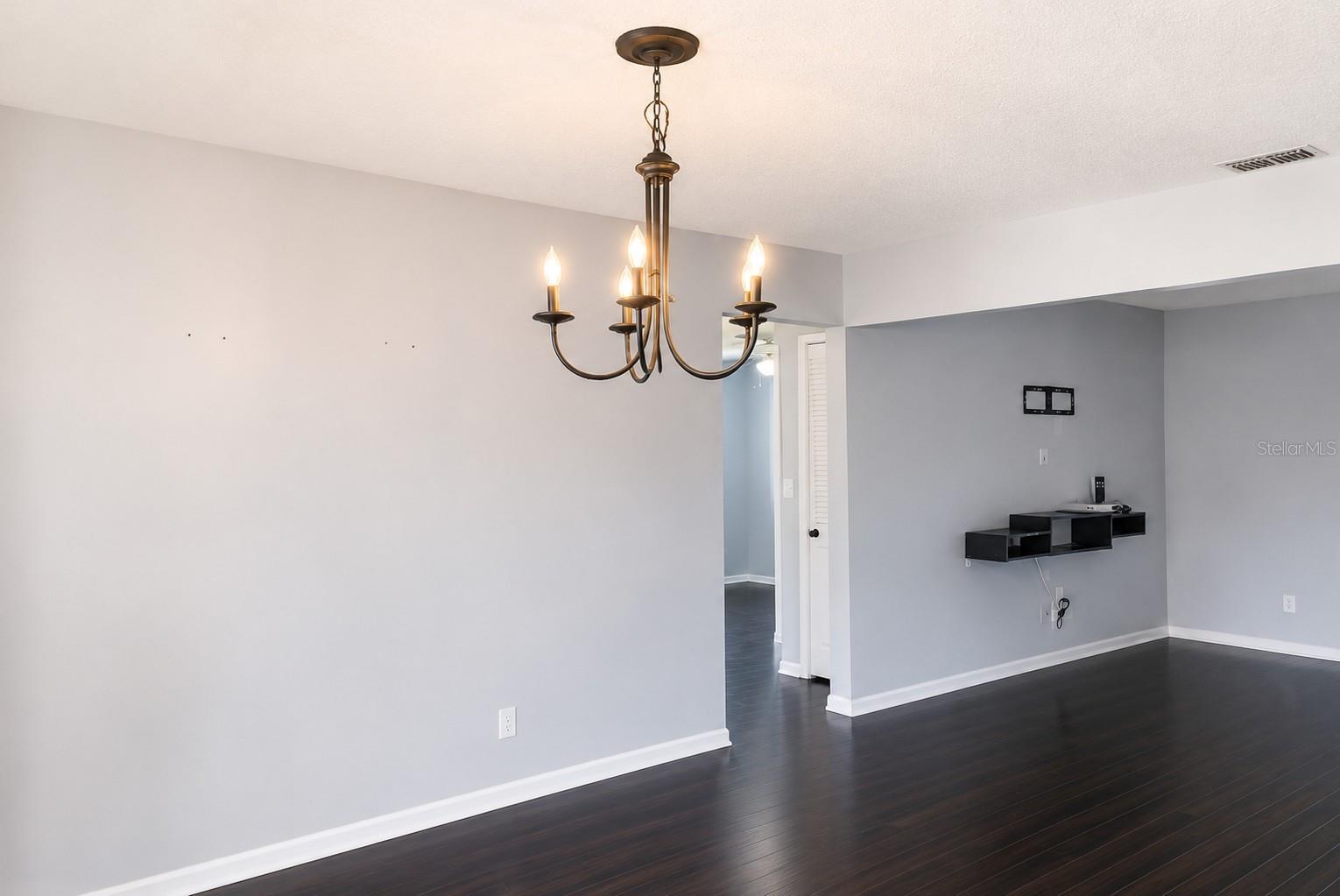 DELTONA LAKES UN 11 - Residential