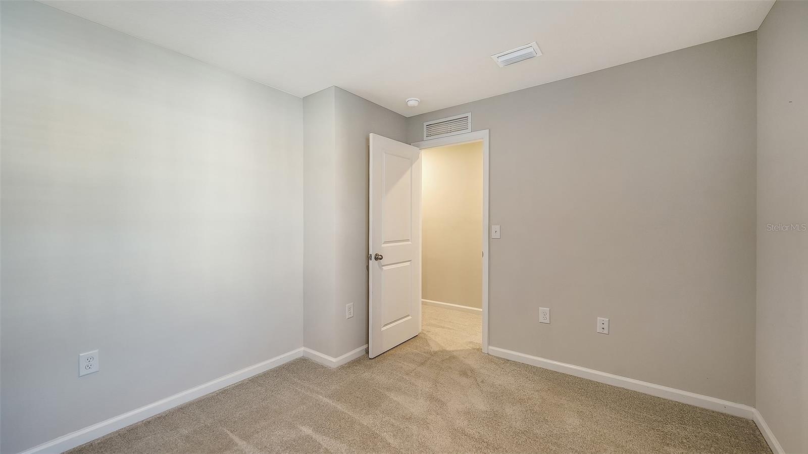 AVALON WOODS - Residential